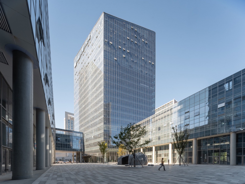 Jinshi Center in Jinan CBD