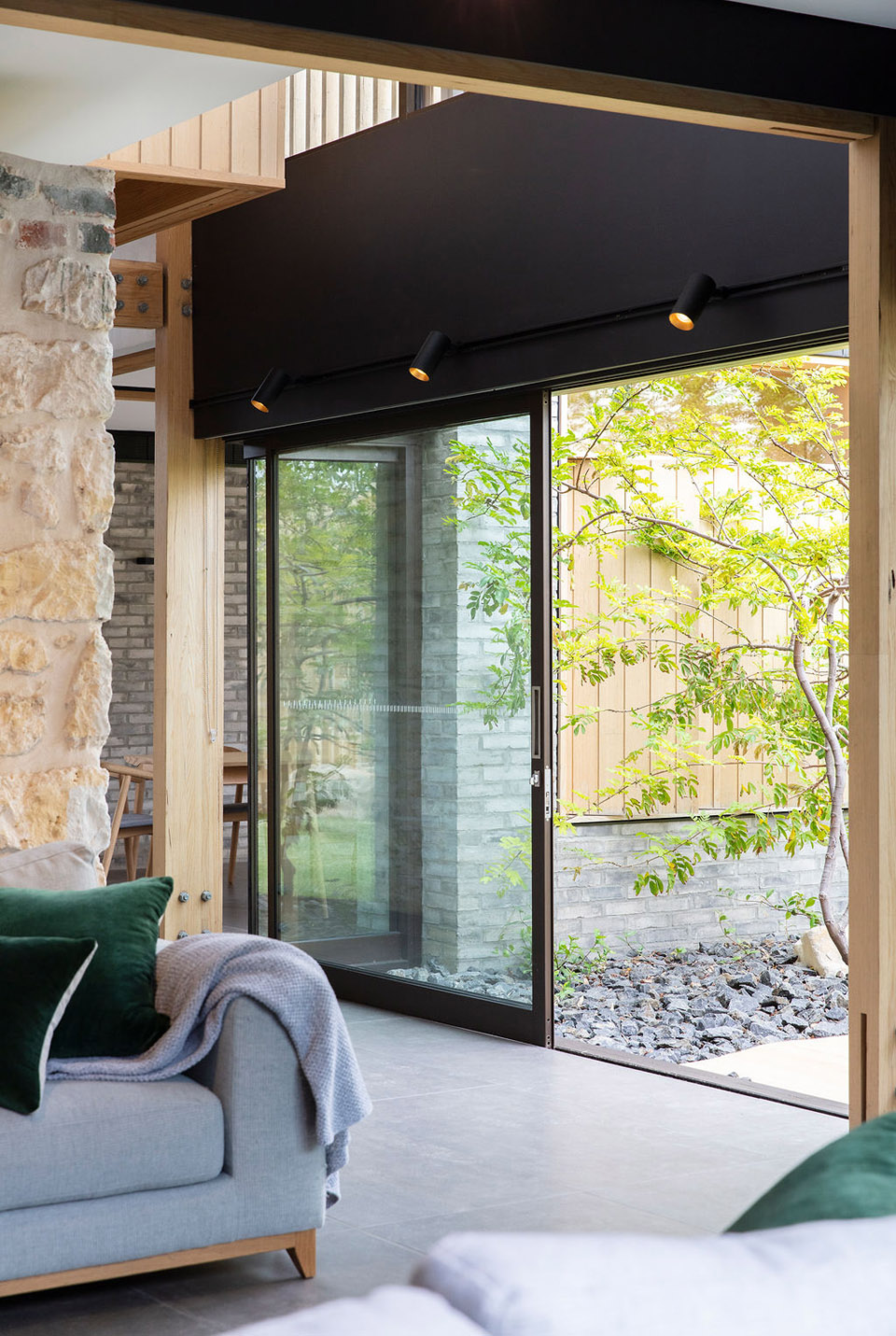 orient street house by philip stejskal architecture