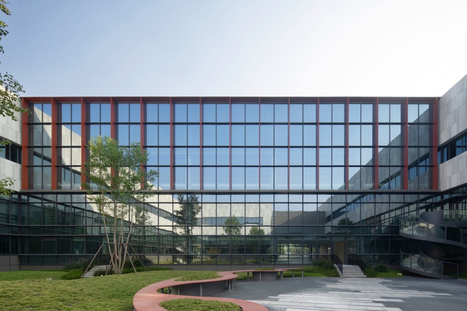 Chengdu Tianfu Xinglong Lake Laboratory by Rong Zhaohui Studio ZRADI Mind Studio