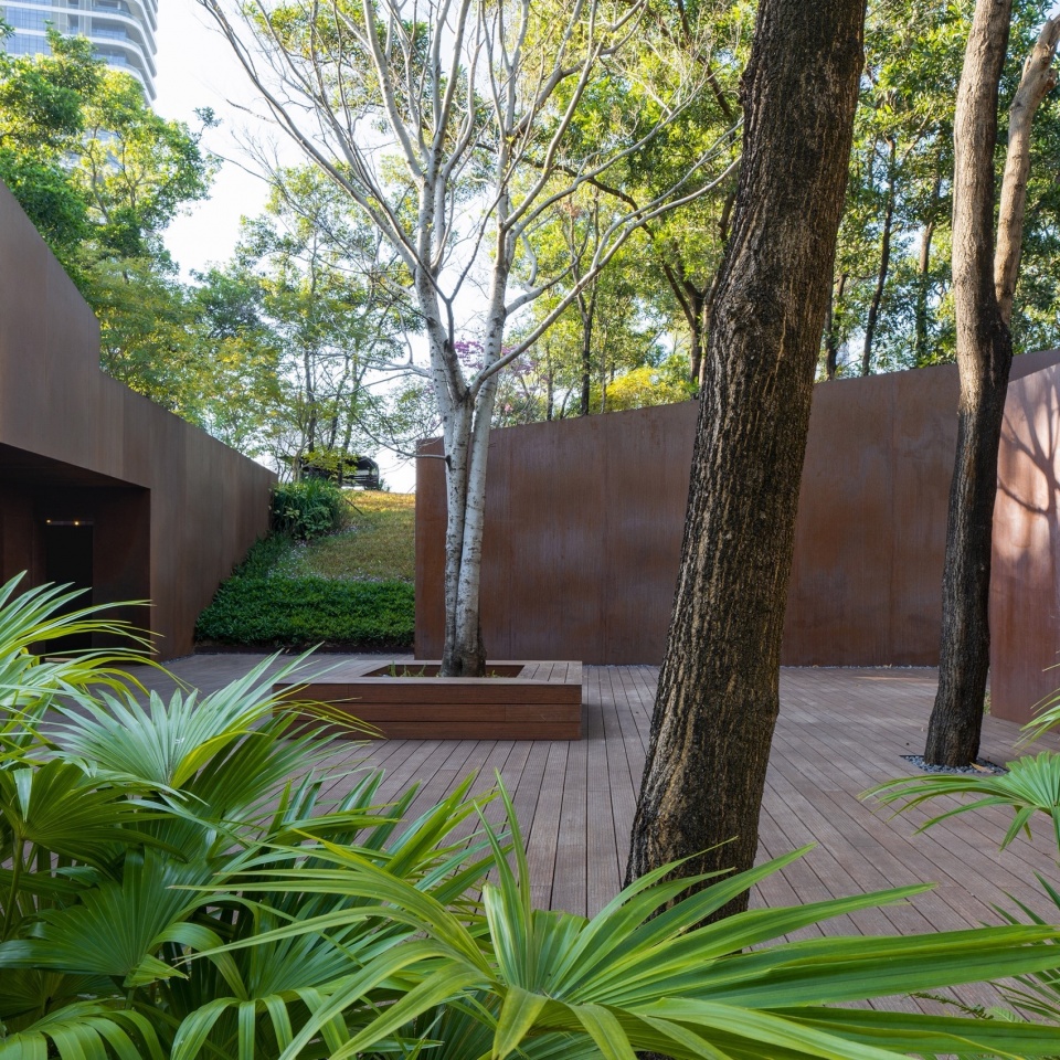 Qiaochengbei Park Visitor Center China by ATELIER XI