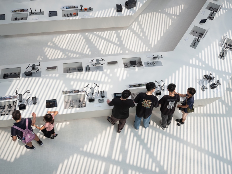 DJI Flagship Store by Various Associates