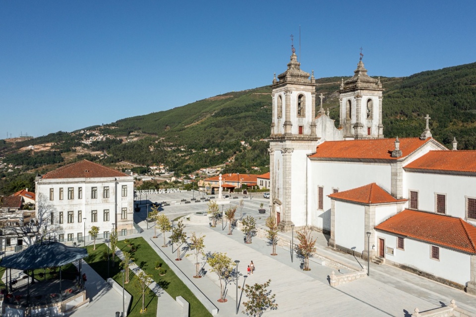 Requalificacao da Praca do Municipio de Ribeira de Pena by AXR Arquitetura e Design