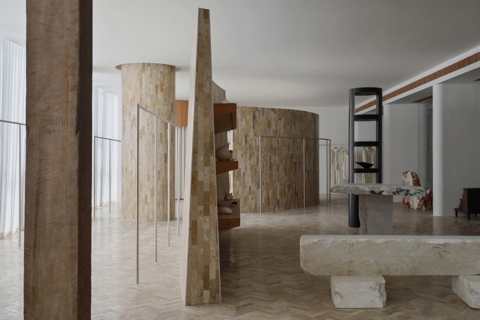 deepmoss new office by devolution
