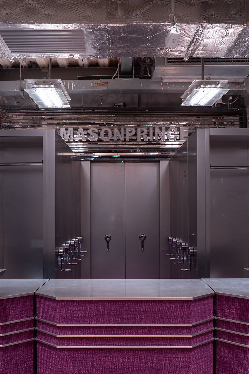 masonprince shanghai flagship store by tomo design