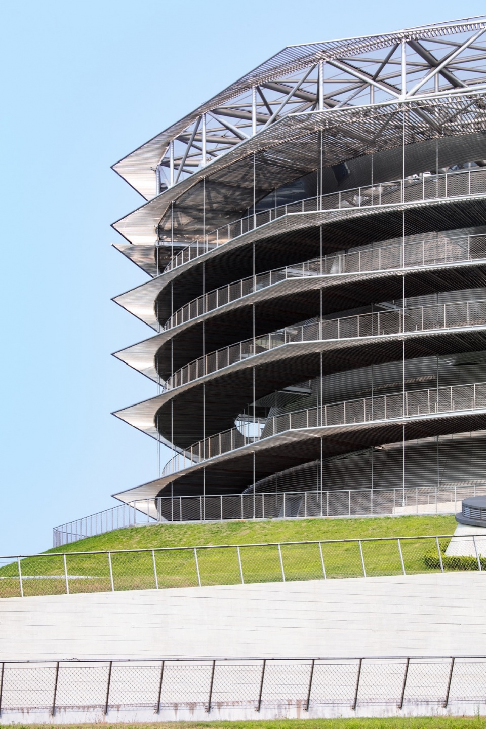Rizhao Science and Technology Museum by China Architecture Design and Research Group