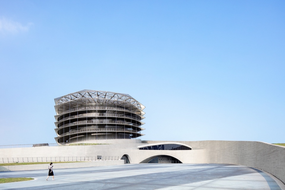 Rizhao Science and Technology Museum by China Architecture Design and Research Group