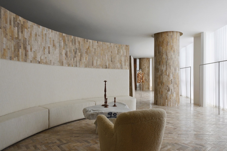 deepmoss new office by devolution