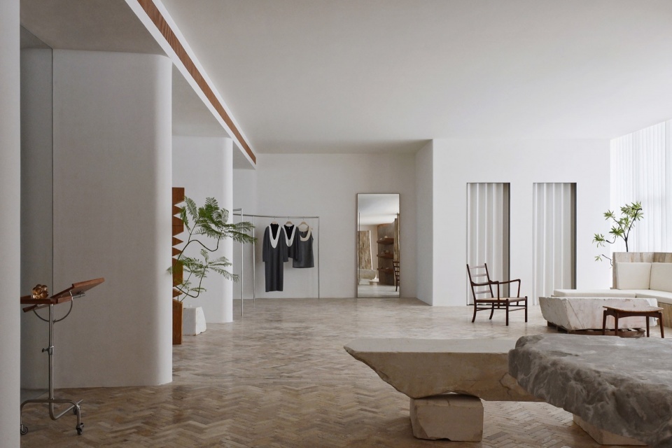 deepmoss new office by devolution
