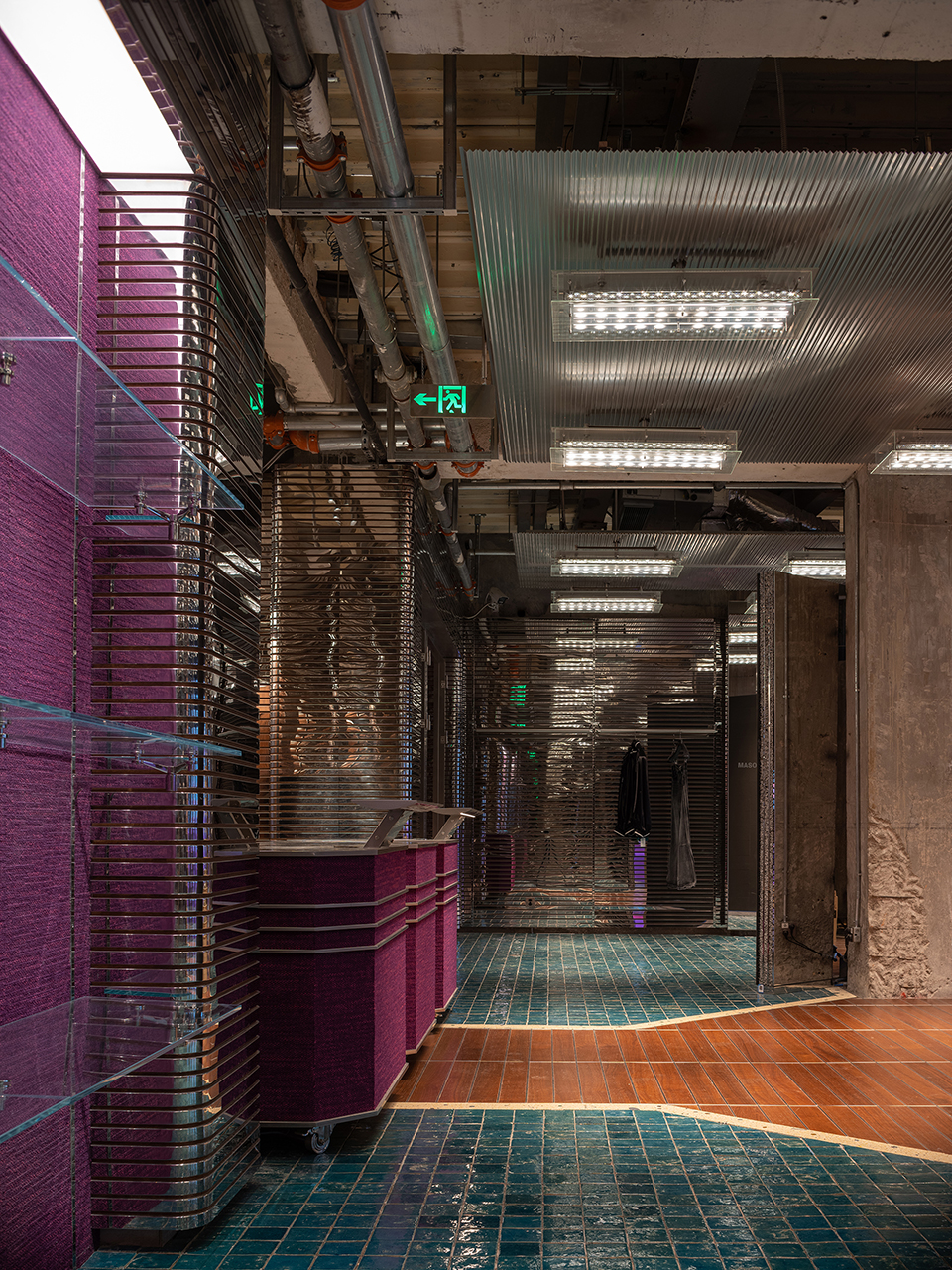 masonprince shanghai flagship store by tomo design