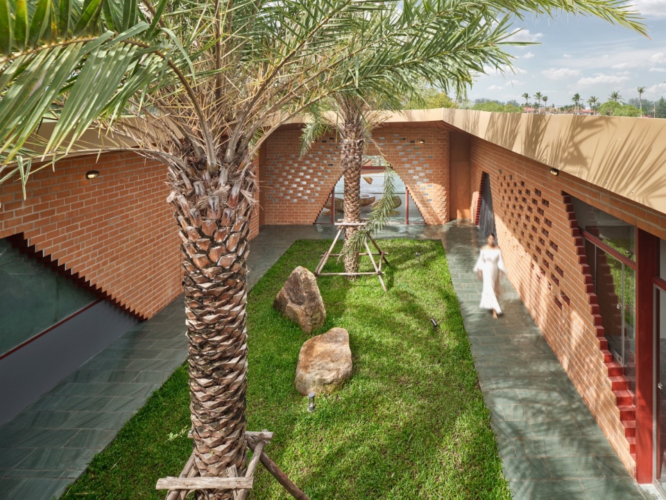 Enter Projects Asia Laguna Brick House 9C
