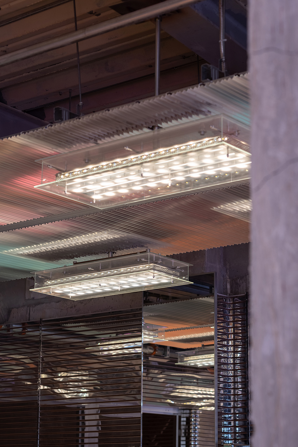 masonprince shanghai flagship store by tomo design