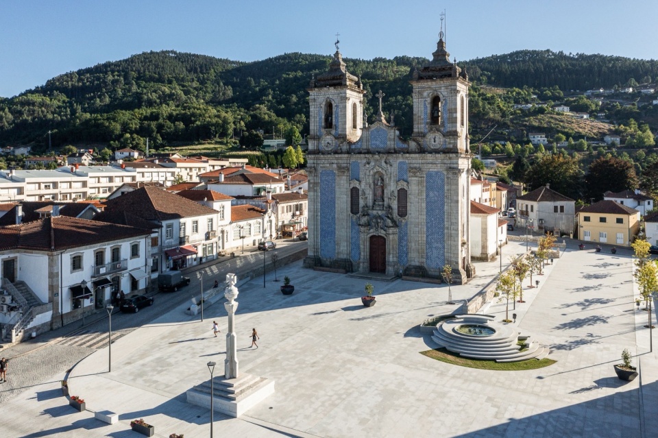 Requalificacao da Praca do Municipio de Ribeira de Pena by AXR Arquitetura e Design