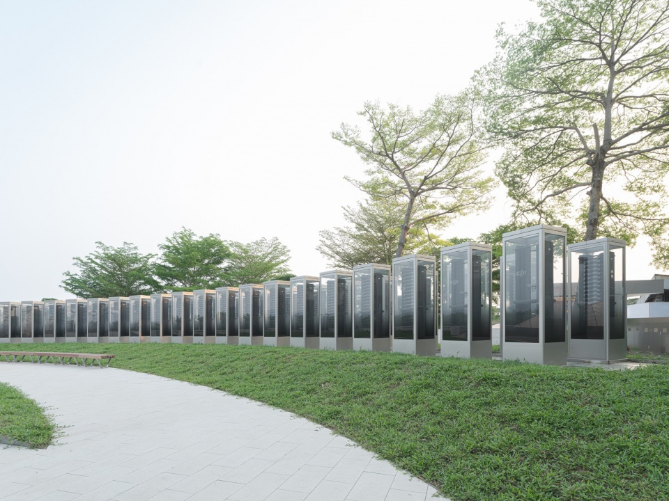 DJI Flagship Store by Various Associates