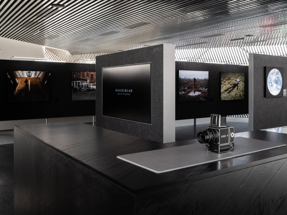 DJI Flagship Store by Various Associates