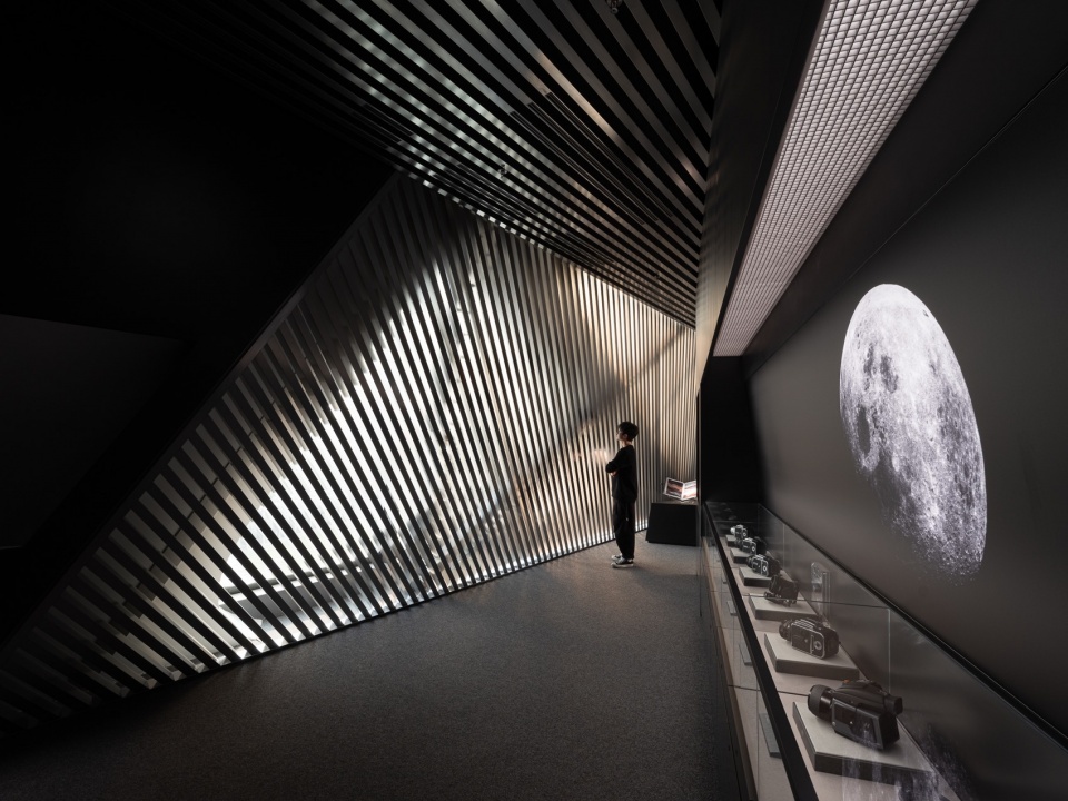 DJI Flagship Store by Various Associates