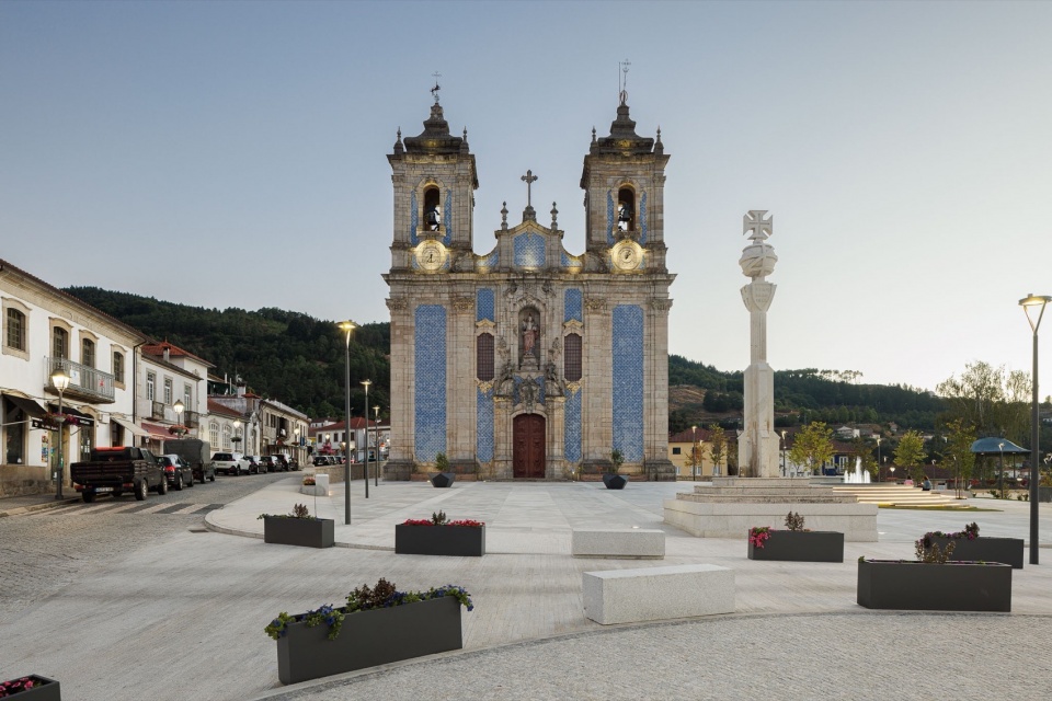 Requalificacao da Praca do Municipio de Ribeira de Pena by AXR Arquitetura e Design