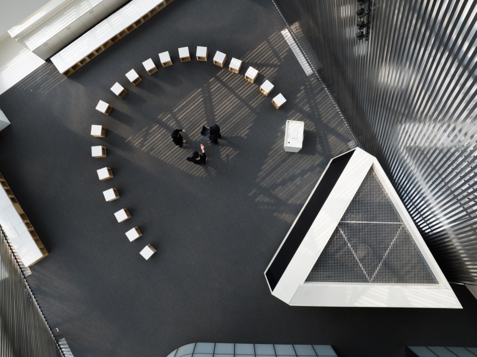 DJI Flagship Store by Various Associates