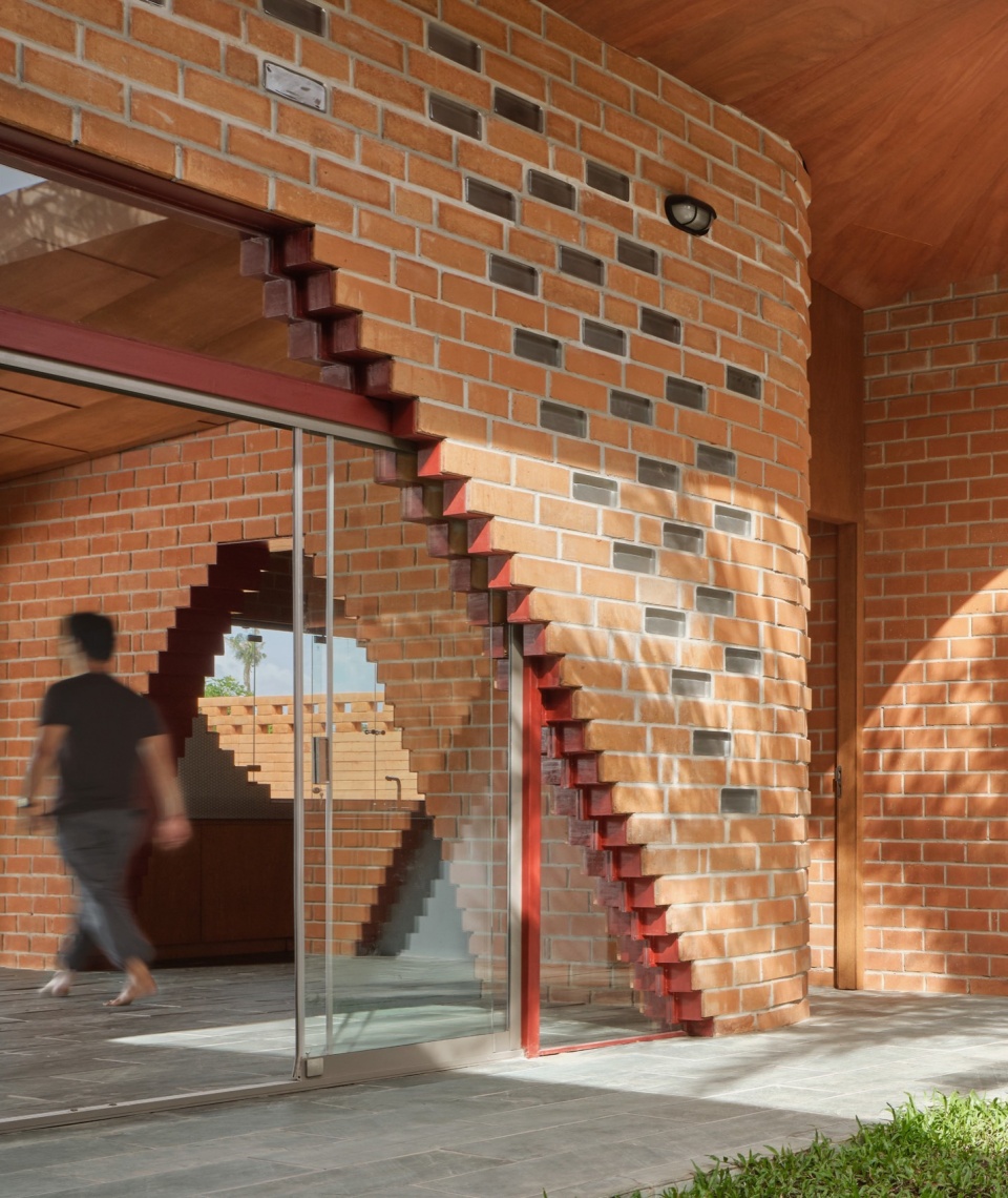 Enter Projects Asia Laguna Brick House
