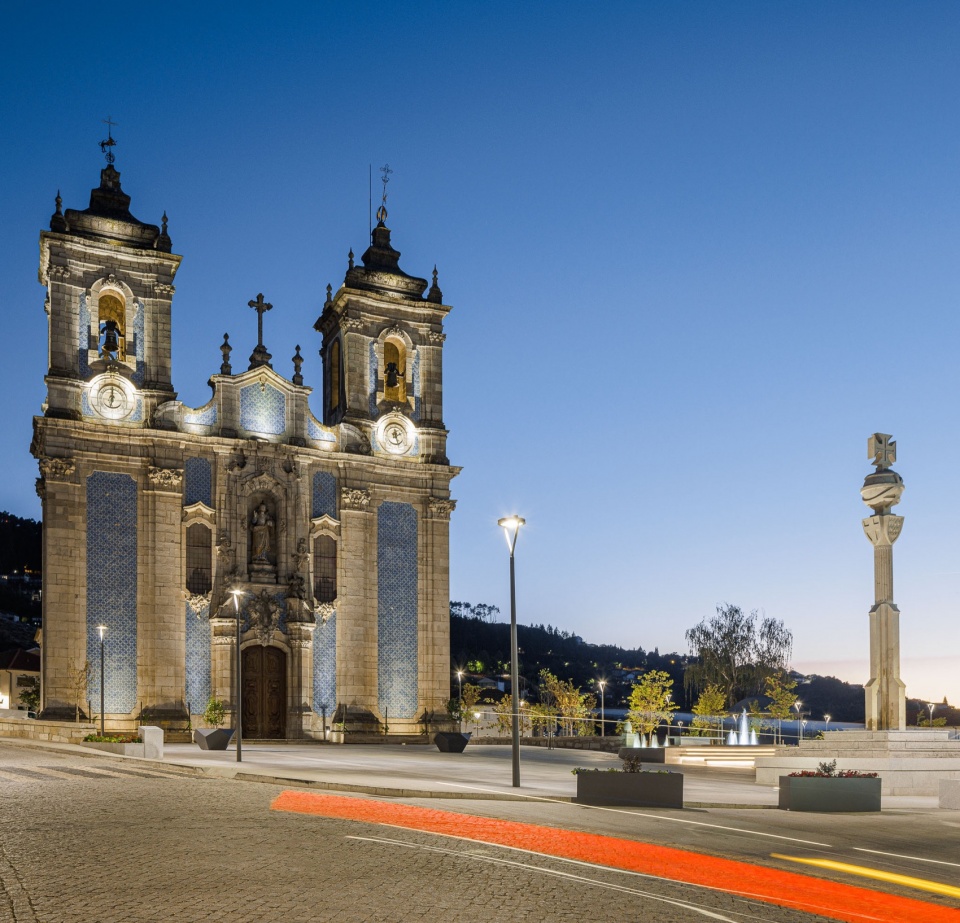 Requalificacao da Praca do Municipio de Ribeira de Pena by AXR Arquitetura e Design
