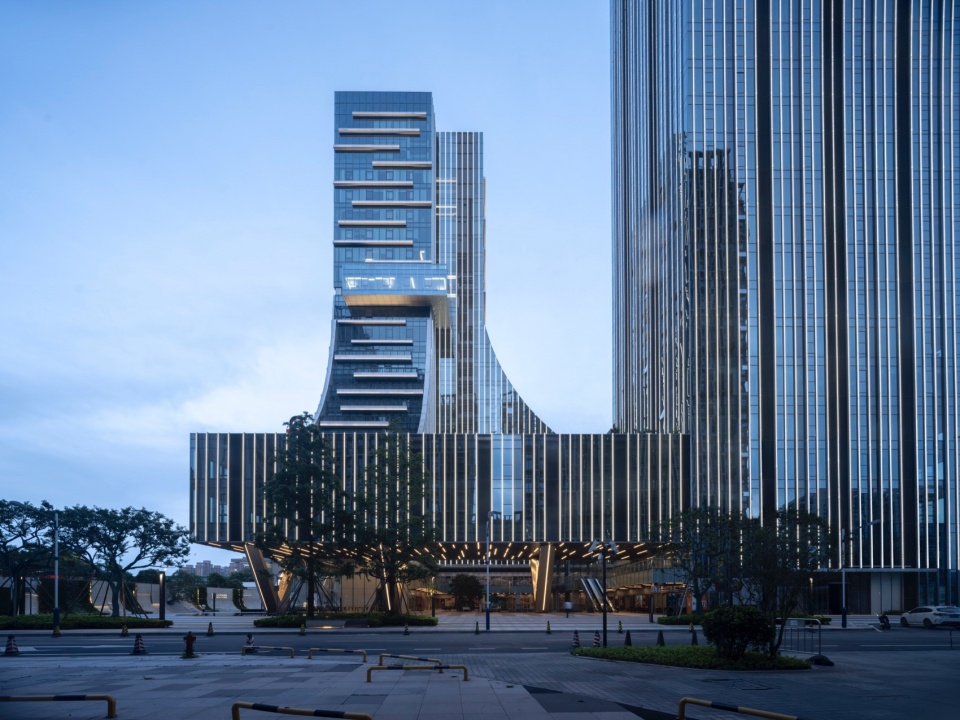 建筑外立面©九里摄影战长恒 leju united center