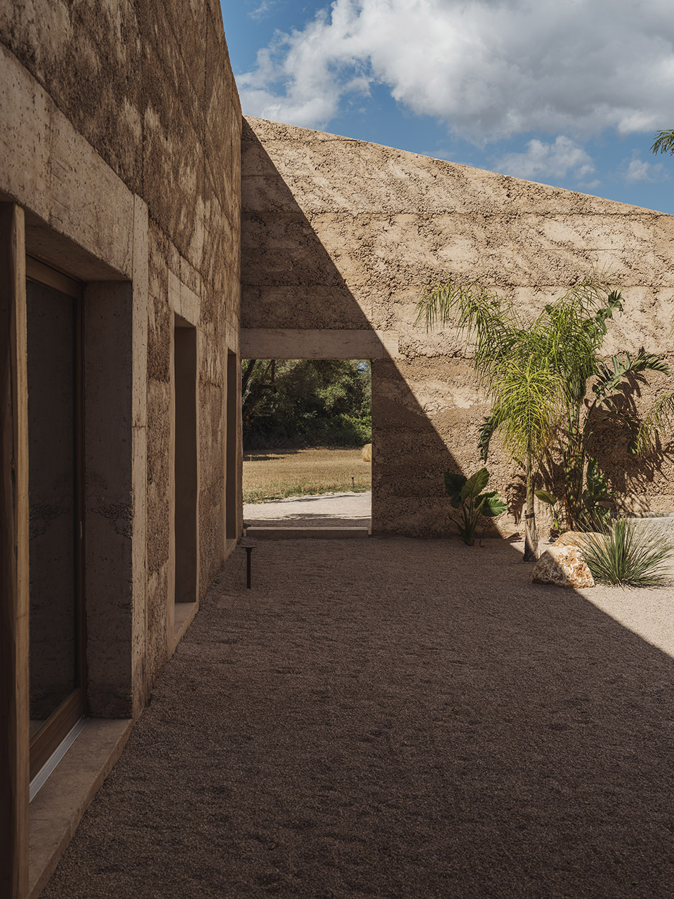 ca na pau by munarq architects