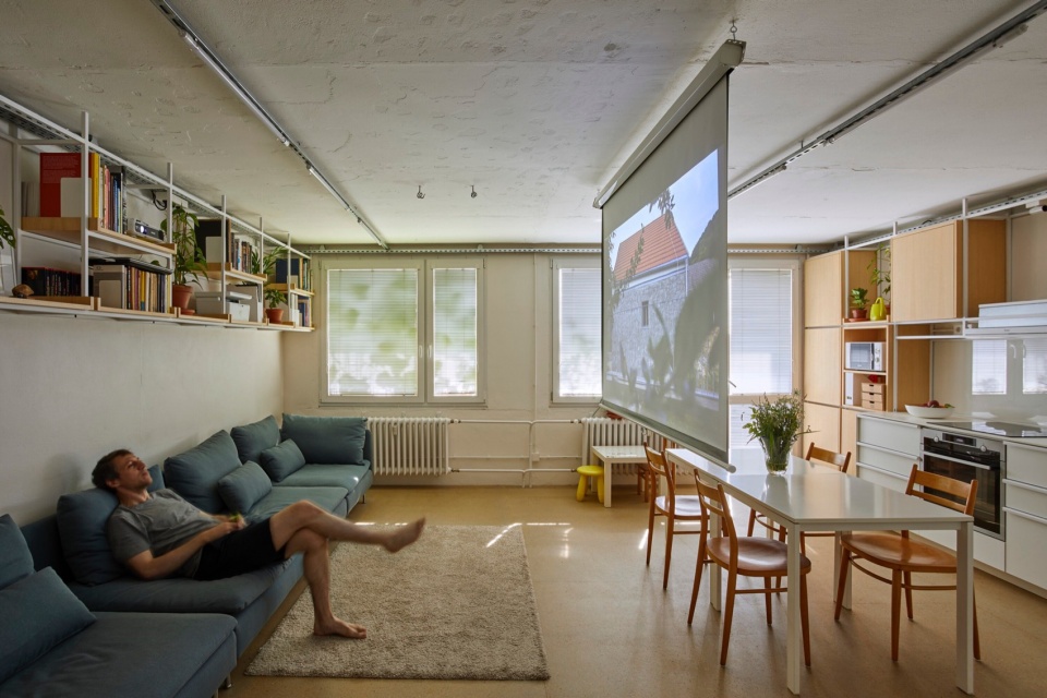 Architects Apartment by RDTH architekti bj7