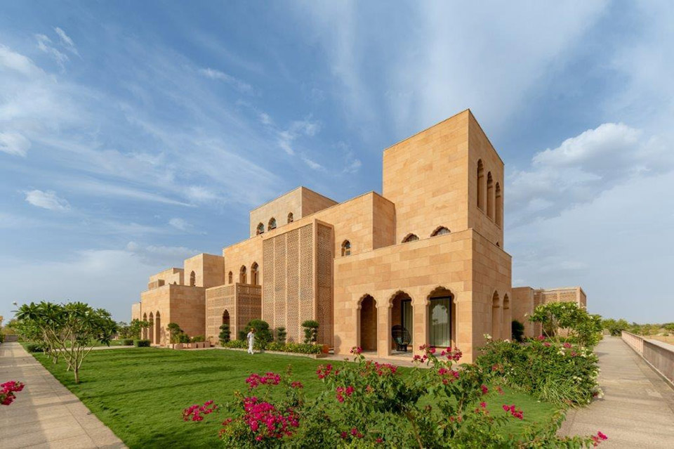 narsighar by sanjay puri architects