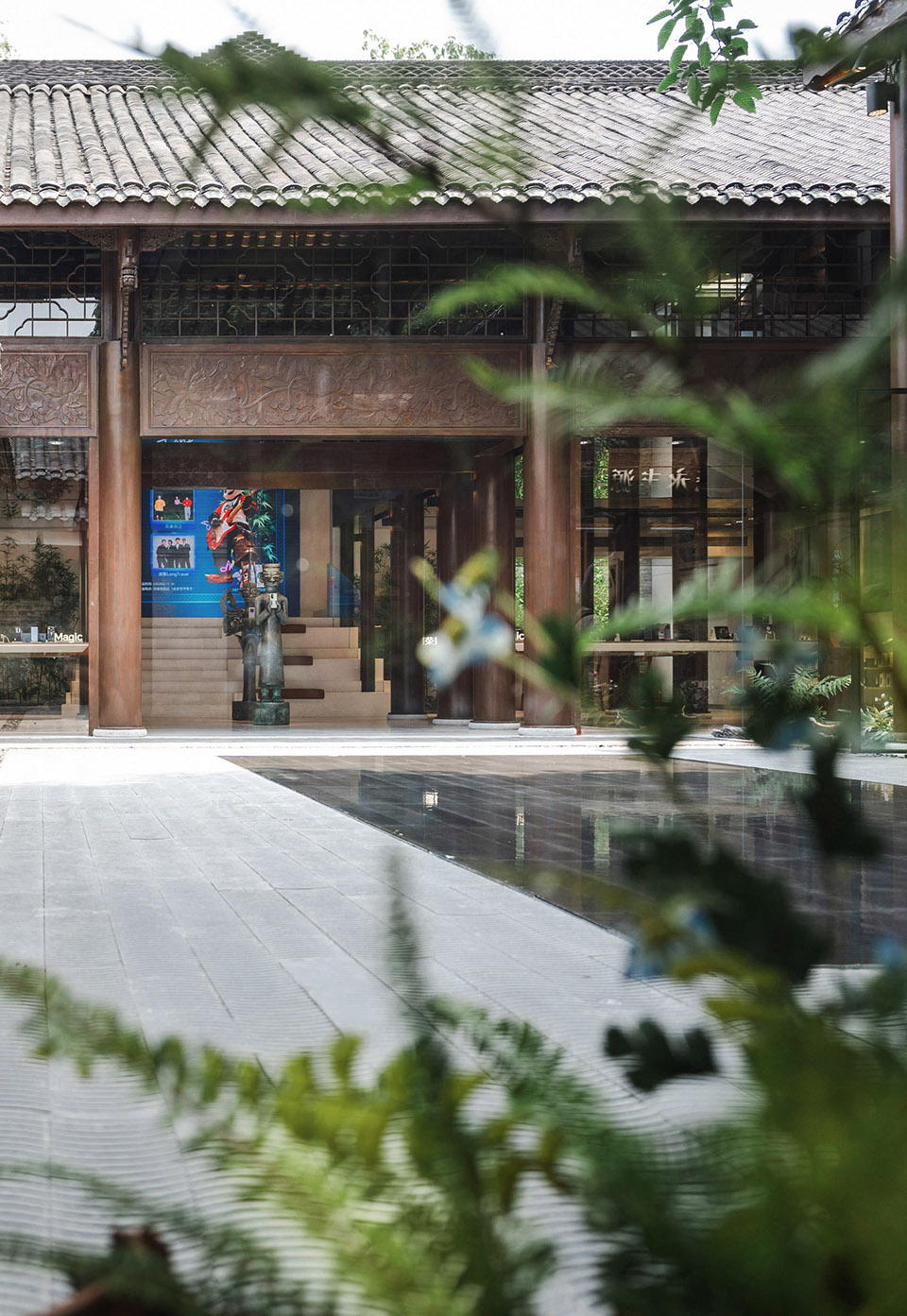 honor flagship store by honor retail design studio