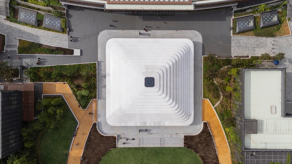 Apple The Exchange TRX by Foster Partners