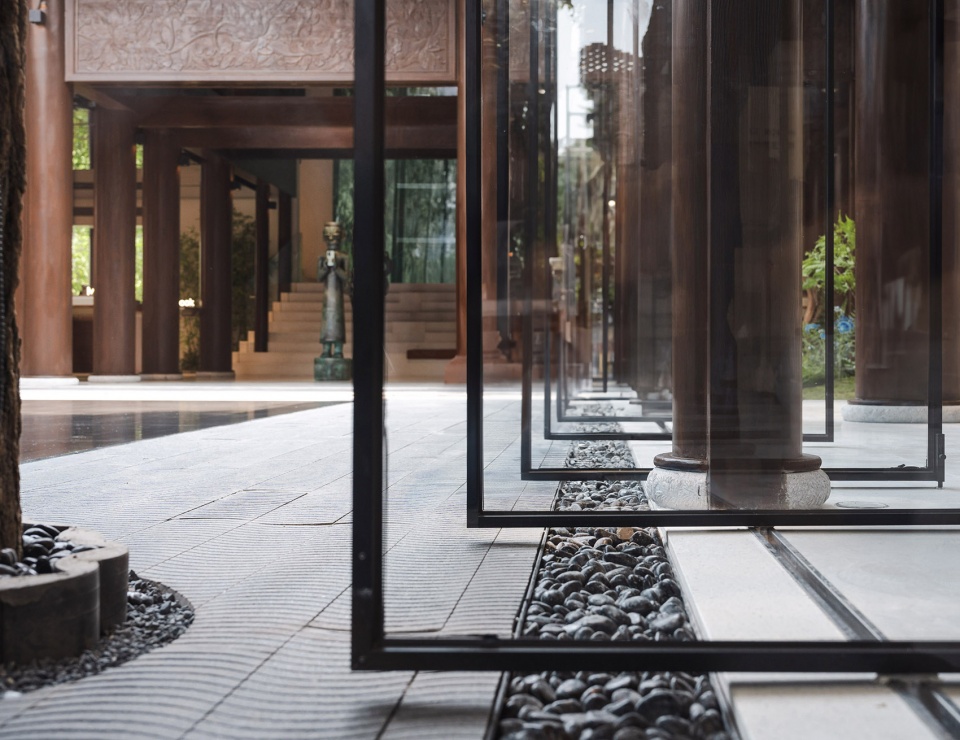 honor flagship store by honor retail design studio