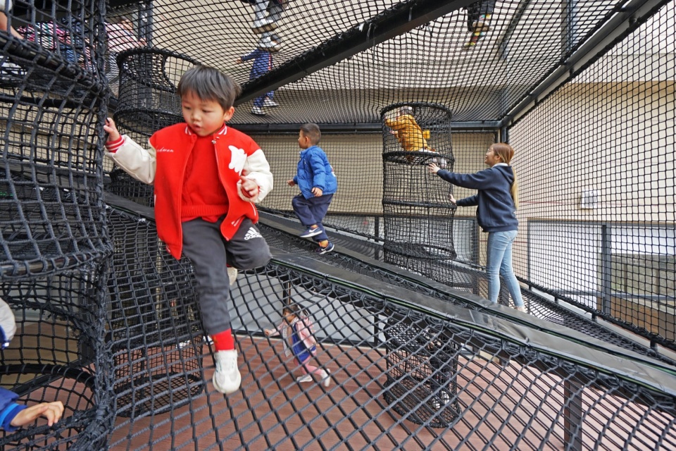 wdb kindergarten by hibinosekkei