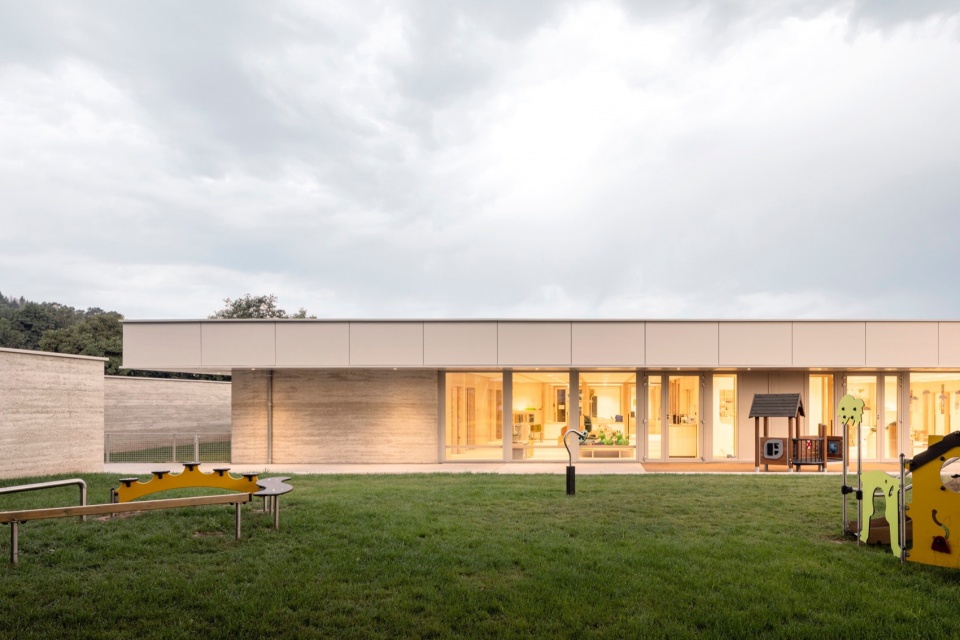 intercommunal daycare and early childhood center in espalion by wip architecture