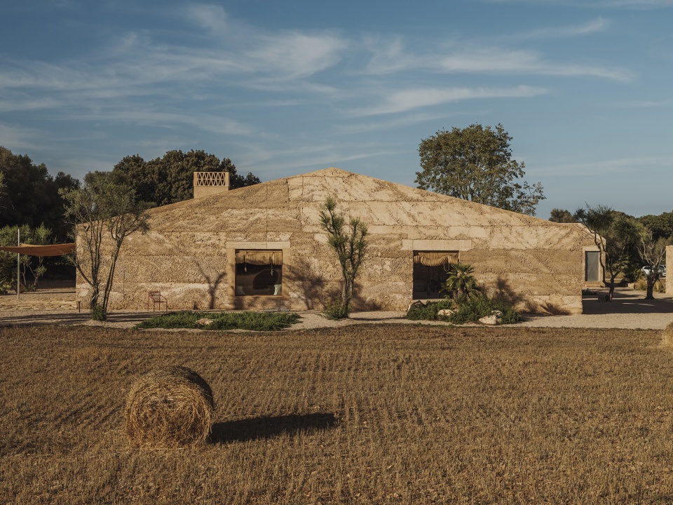 ca na pau by munarq architects