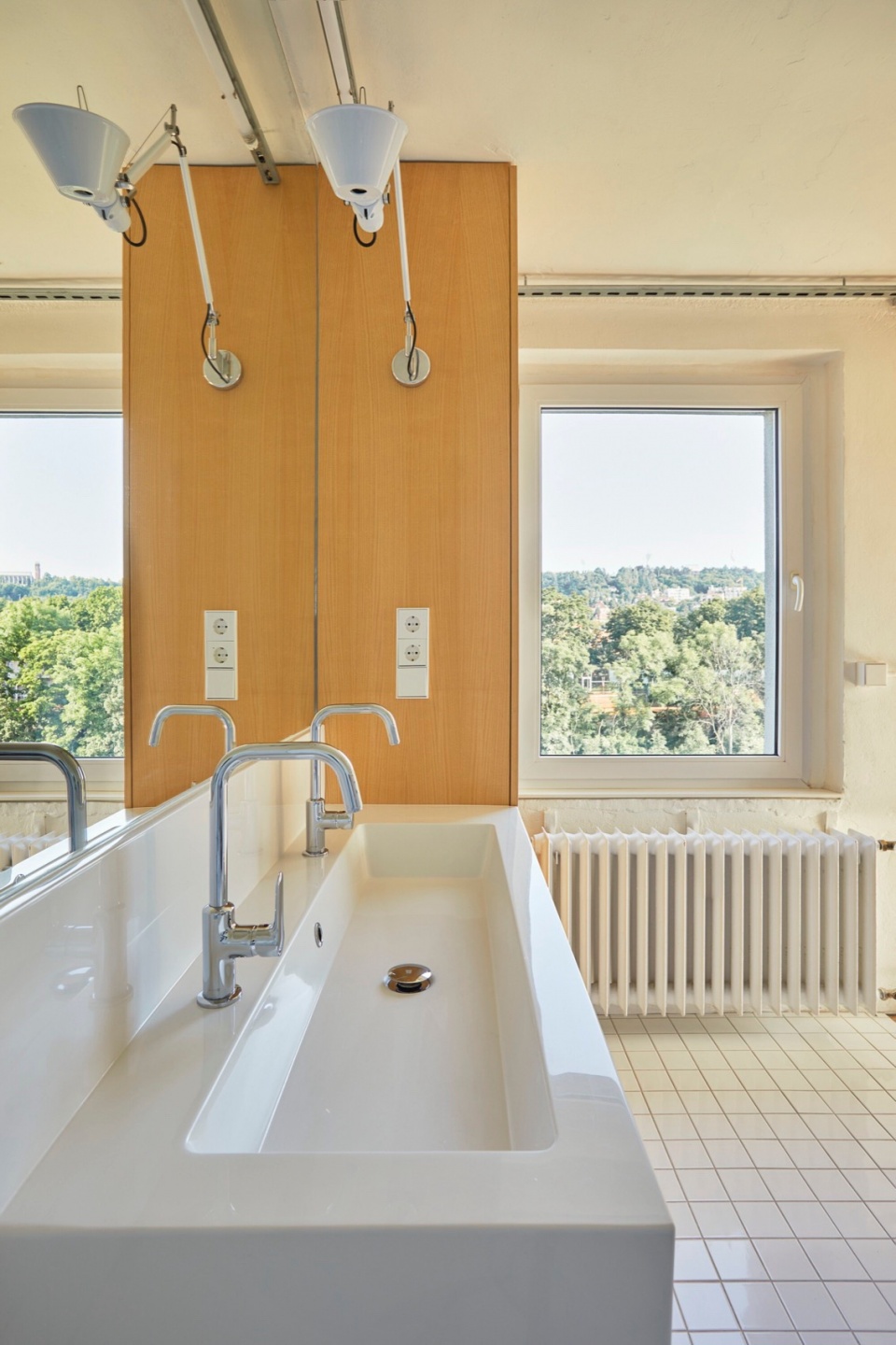 Architects Apartment by RDTH architekti
