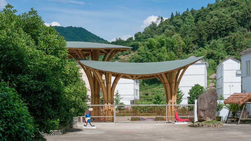 jinyun zhangcun primary school gate ren