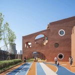 The kindergarten next to the old warehouses by URBANUS