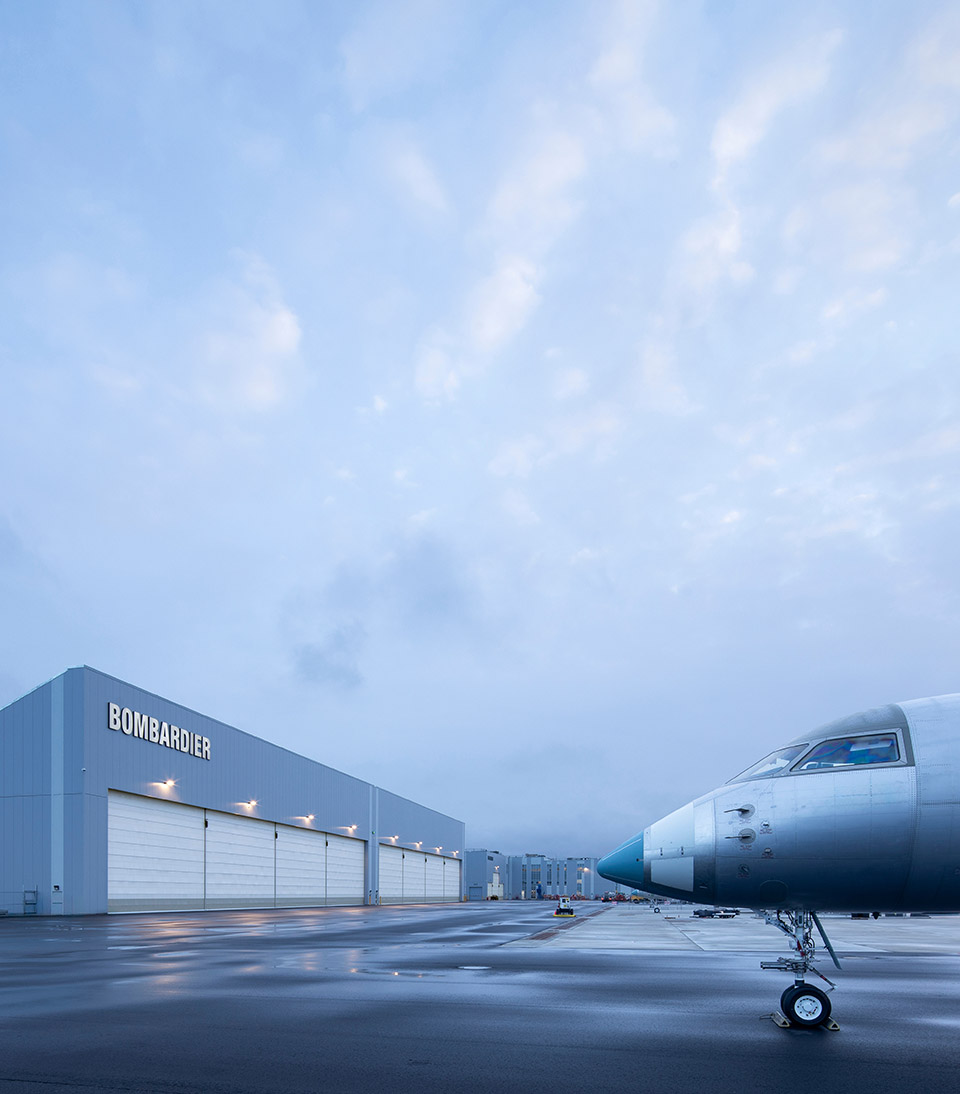 bombardier aircraft assembly centre by neuf architectes