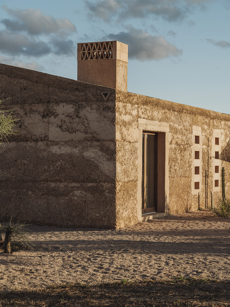 ca na pau by munarq architects