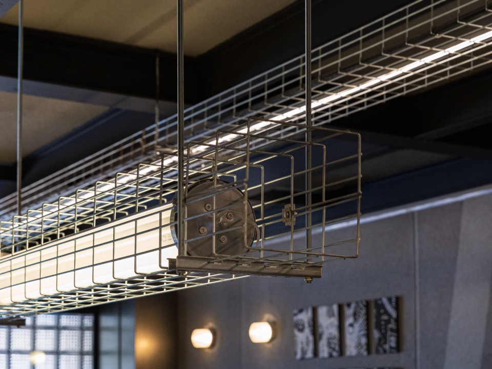 ayi pub by barn arch