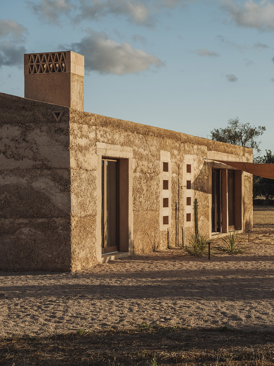 ca na pau by munarq architects