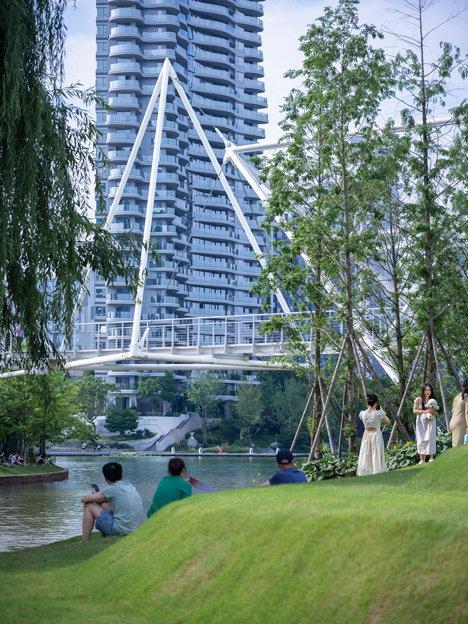 unarchitecte edenland pedestrian bridge in luxelakes by unarchitecte