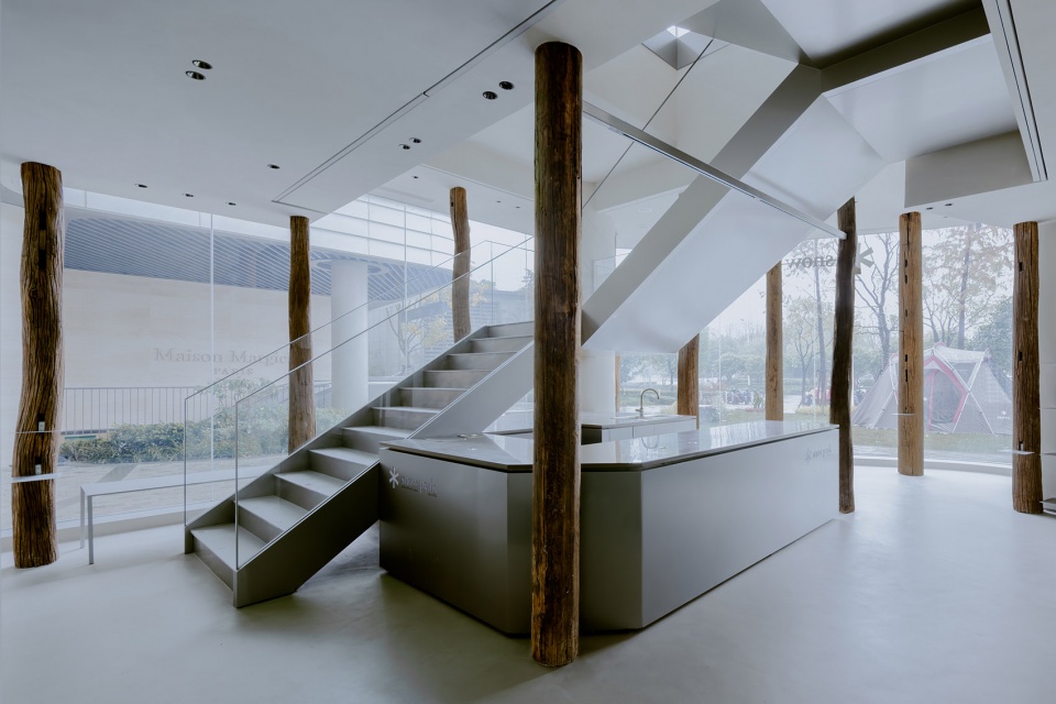 snow peak taikoo li store by kooo architects