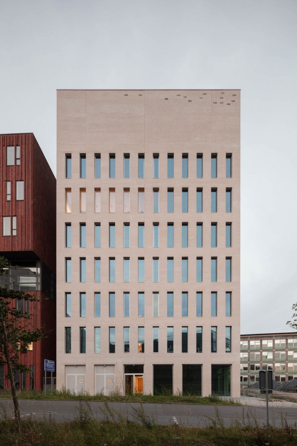 Education Centre University of Groningen by KAAN Architecten