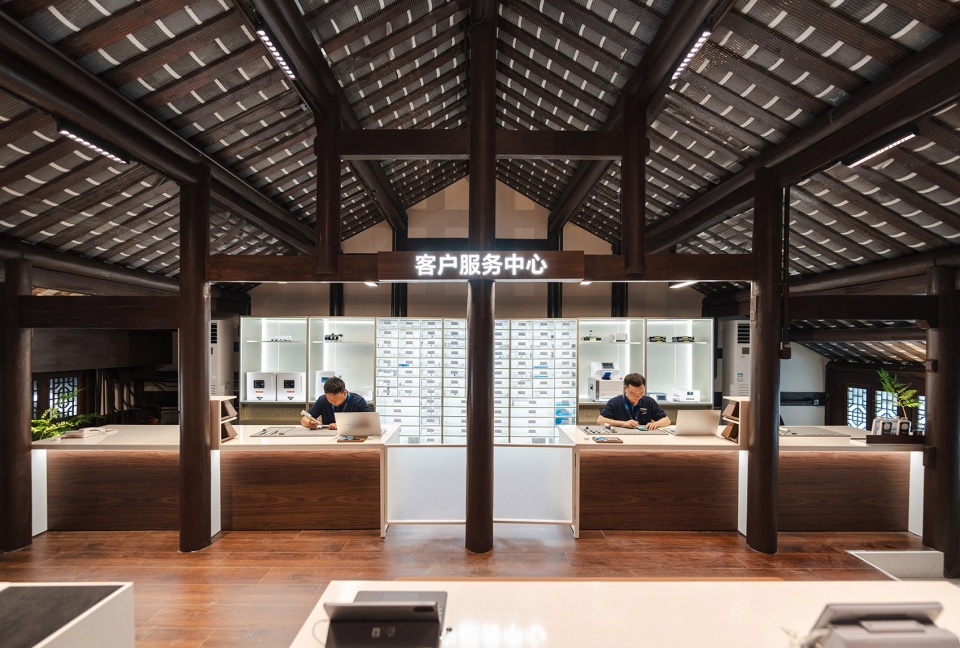 honor flagship store by honor retail design studio