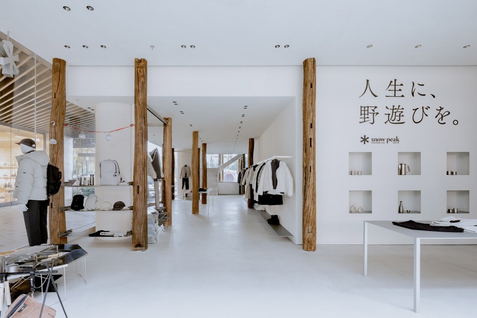 snow peak taikoo li store by kooo architects