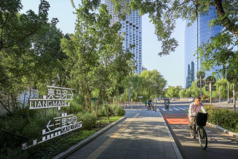 Picturesque Landscape Comprehensive Environmental Renewal Design of Sanlitun Road in Beijing by DIMU Design CAFA A Urban Art Innovation C...