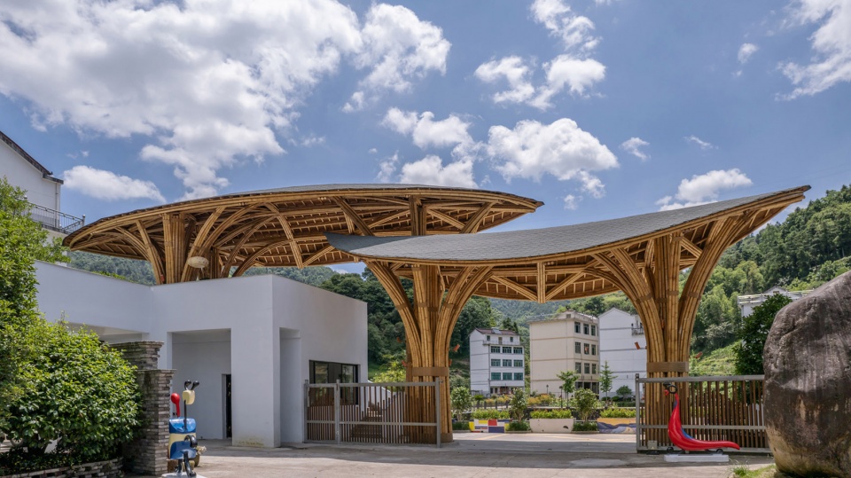 jinyun zhangcun primary school gate ren