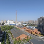 The kindergarten next to the old warehouses by URBANUS