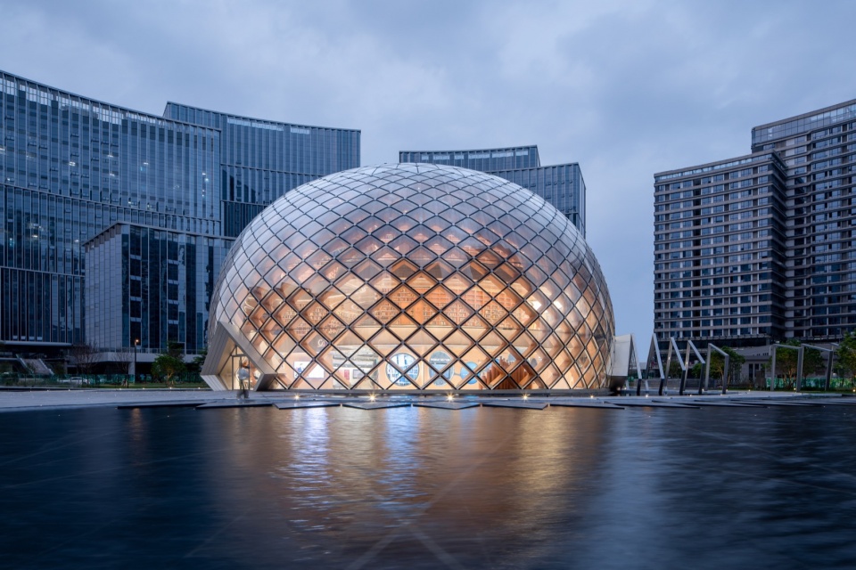 The Exhibition Center of CANNANO by HOT DESIGN
