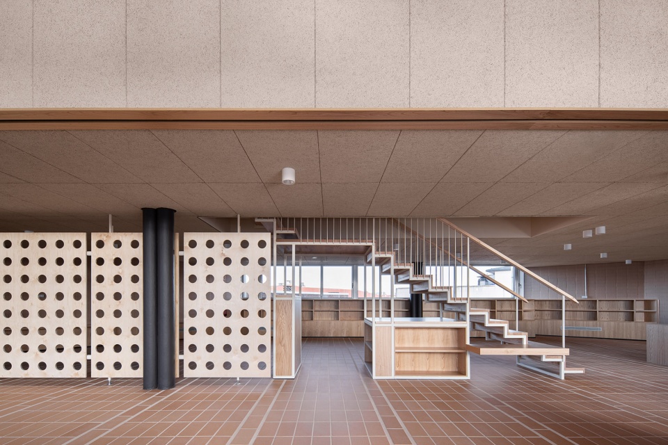 carbajosa de la sagrada cultural center by gabriel gallegos borges